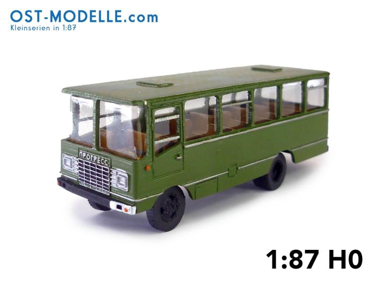 PROGRESS 35 DDR Bus olive grün